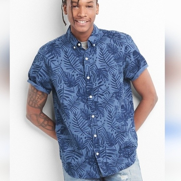 GAP Other - Gap Hawaiian blue linen short sleeve button shirt monsterra‎ leaf mens small